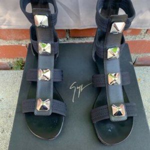 Giuseppe Zanotti Glad Studded Gladiator Flat Sandals in Black - Size 38